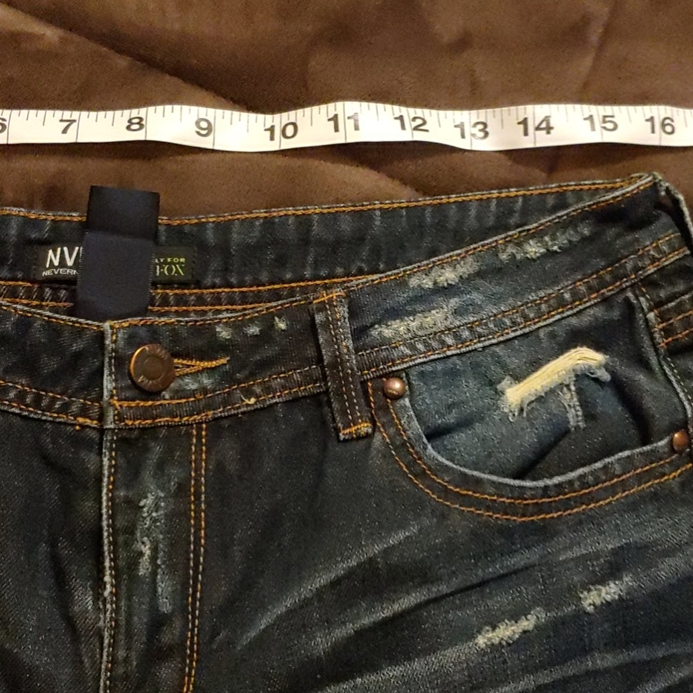 NVM  Jeans - Picture 6 of 6